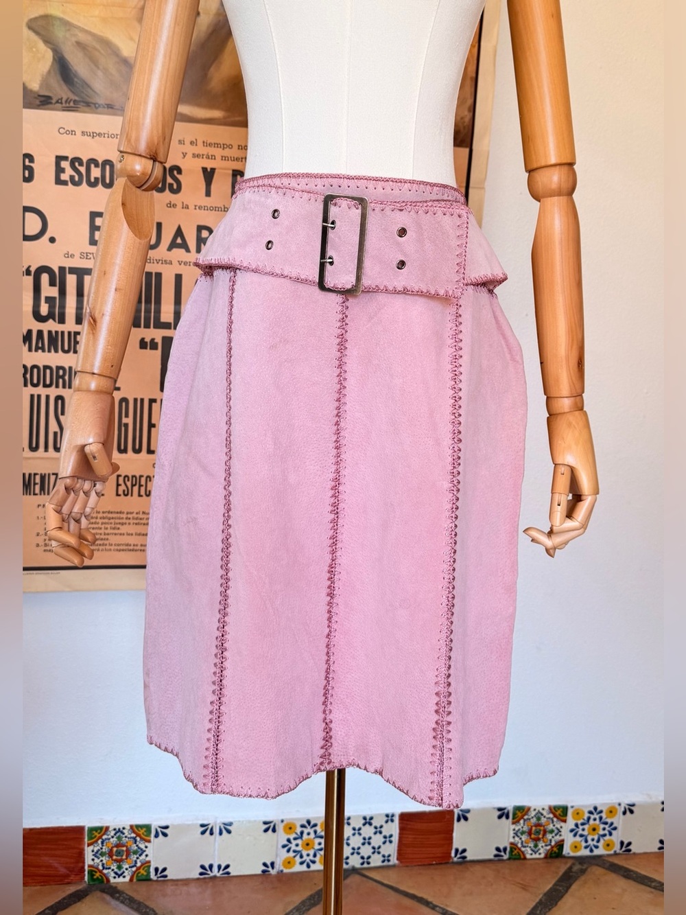 Vintage NWT Neutral Zone Pink Suede Leather Pencil Skirt Lined High Rise Knee L
